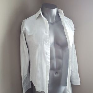 Van Heusen Men's dress shirt (requires cuffs)